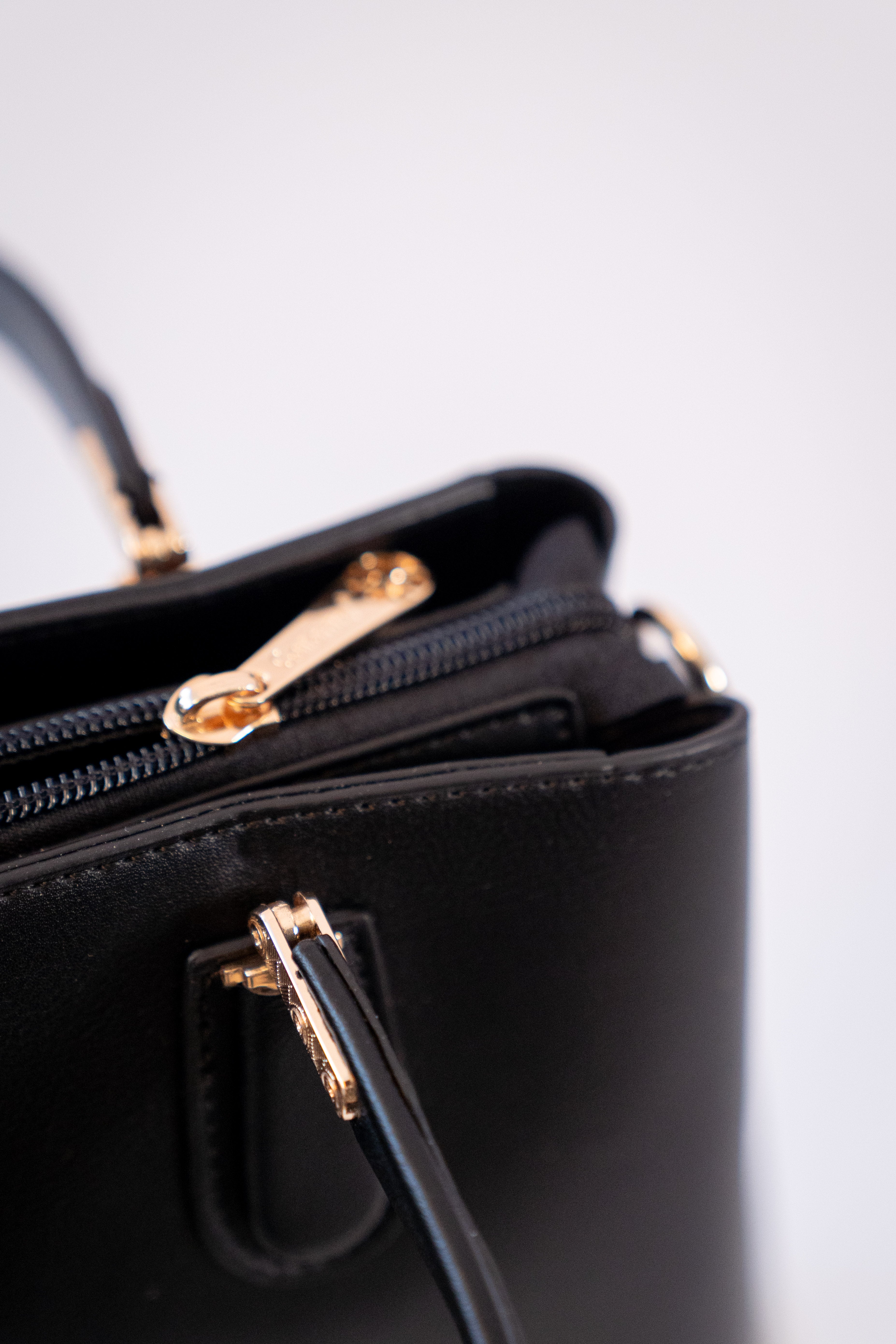 Kitay Flower Handbag