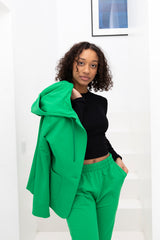Lulu casual chic suiter