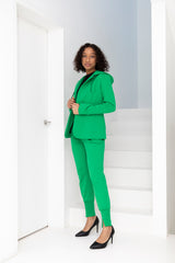 Lulu casual chic suiter