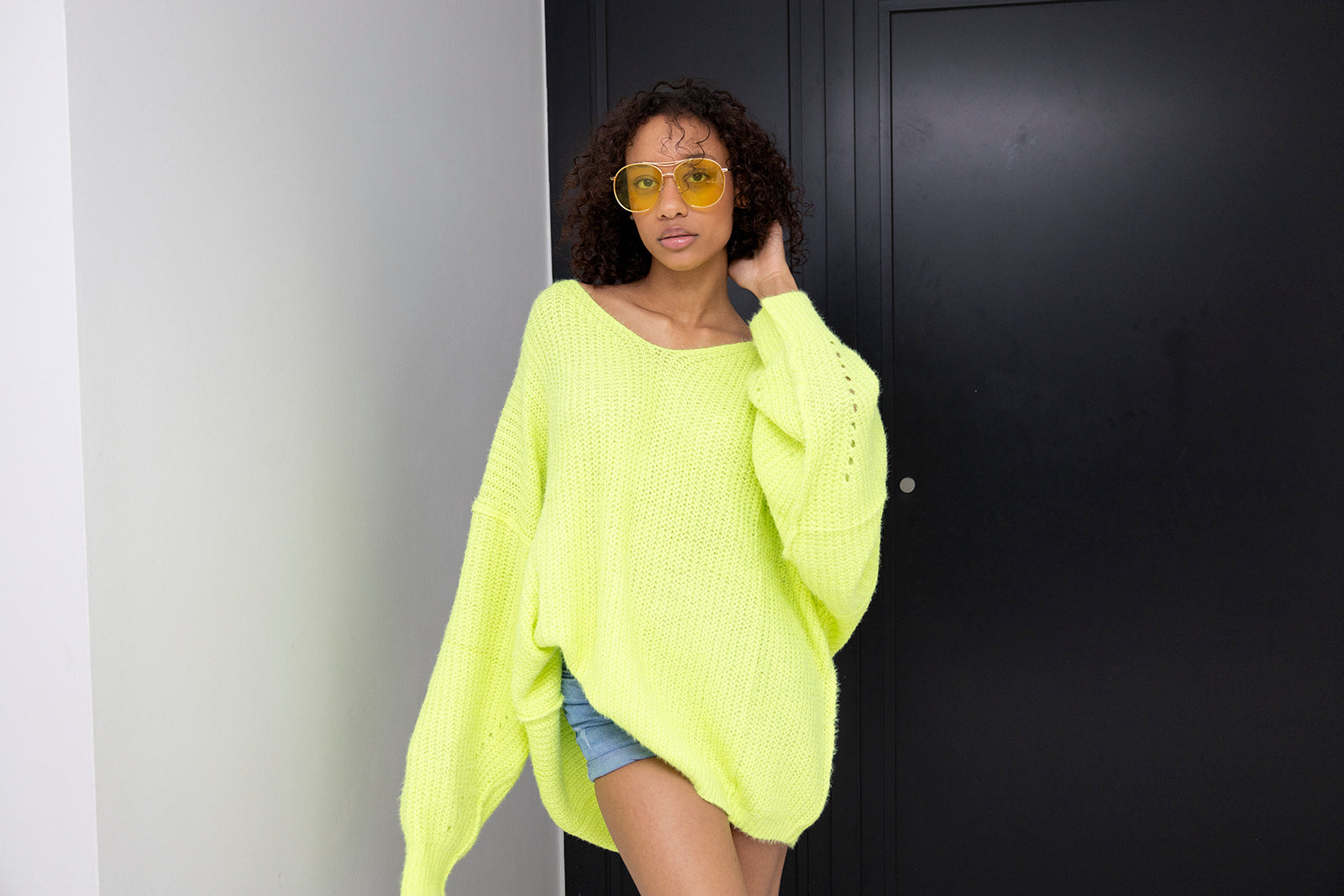 Eleonore neon oversized trui