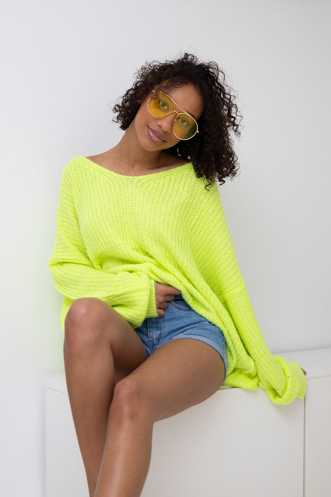 Eleonore neon oversized trui